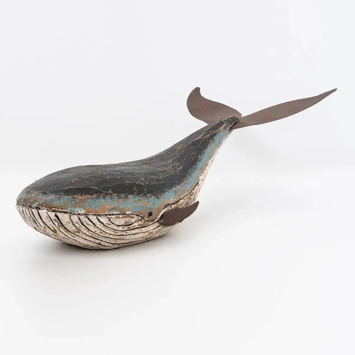 Ballena de madera y metal envejecida - D2042