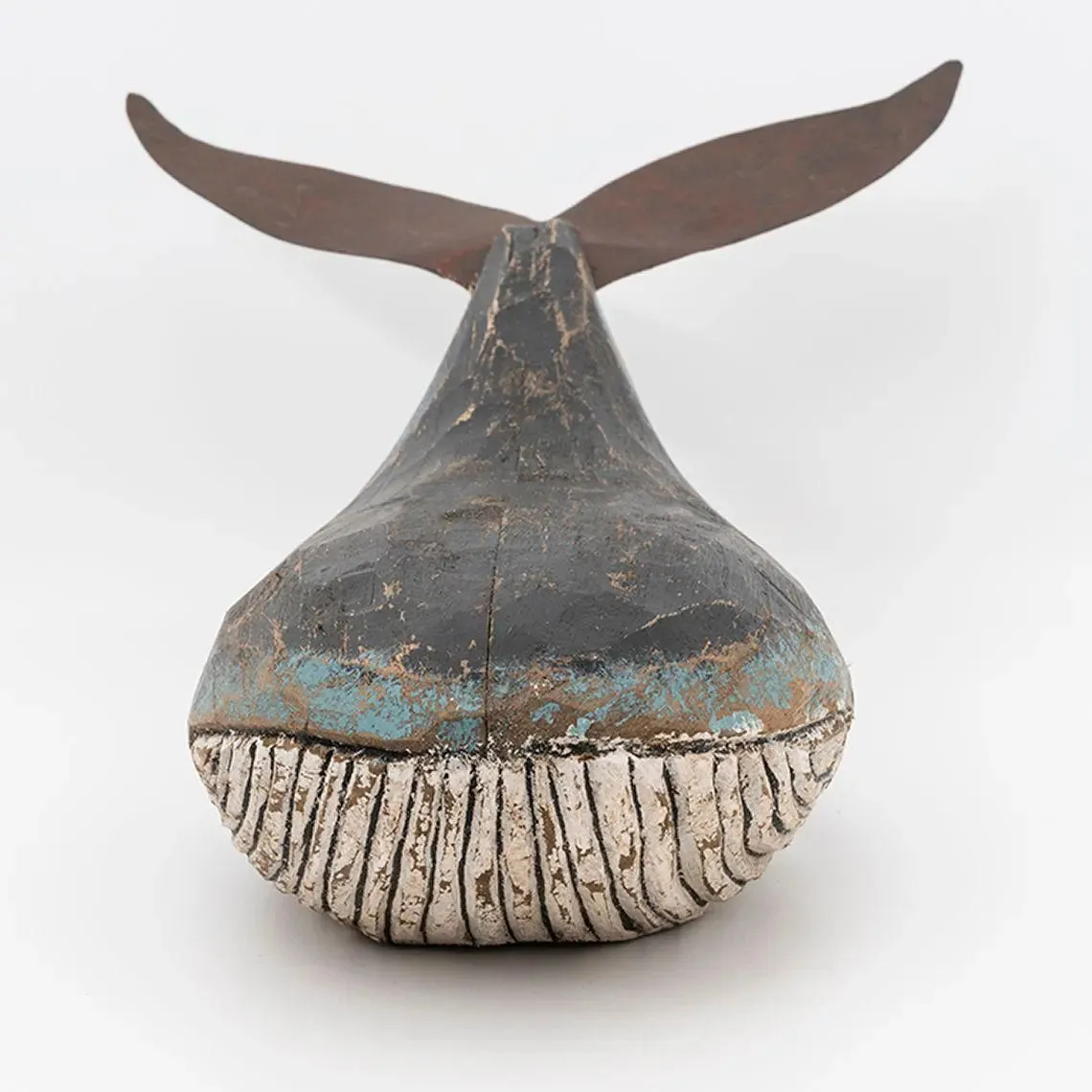 Ballena de madera y metal envejecida - D2042